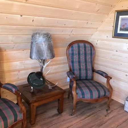 Dartmoor Cottage Steninge Экстерьер фото